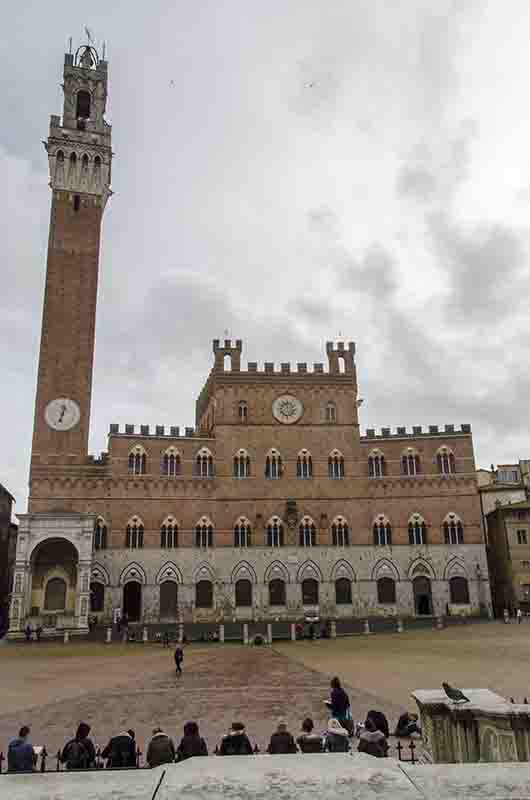 11 - Italia - Siena - plaza del Campo - palacio Comunal y torre del Mangia